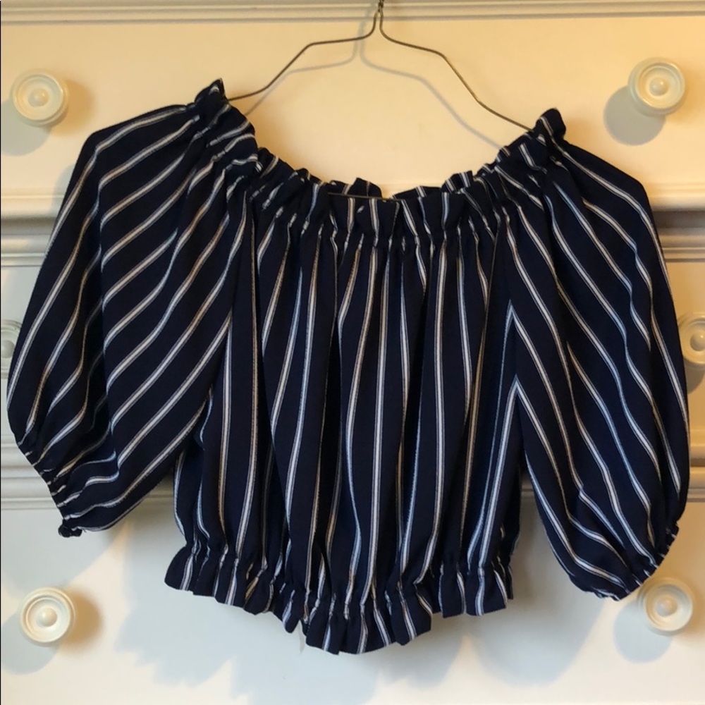 Off the Shoulder, Cropped Top